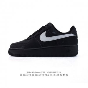 耐克 Nike Air Force 1 '07 Low 空军一号含气垫 小白鞋 低帮百搭厚底增高休闲运动板鞋。柔软、弹性十足的缓震性能和出色的中底设计，横跨复古