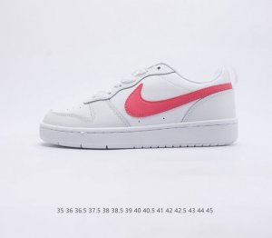 耐克 Nike Court Borough LowSE GS 低帮百搭透气休闲运动板鞋男女鞋 经典耐用的设计 兼顾舒适脚感和出众风范 演绎匠心之作 结构性的支
