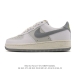 耐克 Nike Air Force 1 '07 Low 空军一号含气垫 低帮百搭厚底增高休闲运动板鞋。柔软、弹性十足的缓震性能和出色的中底设计,横跨复古与现代的 耐克 Nike Air Force 1 '07 Low 空军一号含气垫 低帮百搭厚底增高休闲运动板鞋。柔软、弹性十足的缓震性能和出色的中底设计,横跨复古与现代的
