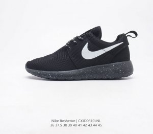 Nike 耐克官方正品ROSHERUN 男女子低帮轻便跑步鞋织物网面透气运动鞋 整款跑鞋看上去简约质朴 属于休闲时尚型 不仅适合于跑步时穿着 也可以穿