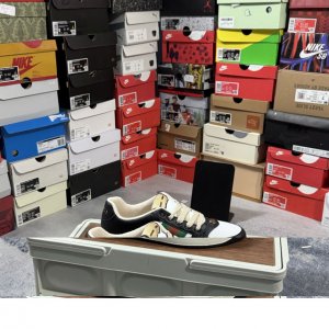 本地 补齐 #独家实拍 Gucci 古驰小脏鞋 休闲复古百搭低帮板鞋 尺码：35-44 编码#A7Yt1013