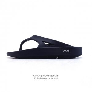 80 【新品】Oofos拖鞋美国Fanture人字拖 一体成型 减震厚底男女情侣凉拖鞋 舒适与时尚并存的拖鞋 足弓支撑运动休闲防滑 Oofos人字拖舒适度爆棚！