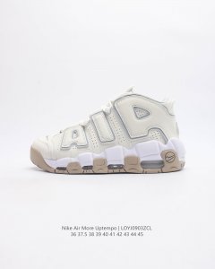 耐克 Nike Air More Uptempo 男女子运动鞋 续写 20 世纪 80 年代和 90 年代篮球运动飞速发展的传奇 结合独特品牌标志和可视缓震配置