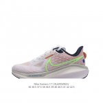 Nike 耐克夏季 Zoom Vomero 5 运动鞋休闲训练跑步鞋。Nike Zoom Vomero 5 男女子运动鞋妥帖包覆足部，提供透气支撑效果。耐穿材料