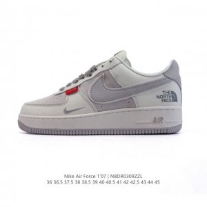 140 耐克 Nike Air Force 1 '07 Low 2025新年新款 空军一号含气垫 小白鞋 北面北脸联名低帮百搭厚底增高休闲运动板鞋。柔软、弹性十