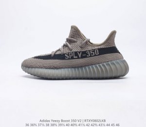 真爆 Adidas 阿迪达斯 Yeezy Boost 350 V2 椰子 休闲透气缓震舒适 百搭轻便中底慢跑鞋 椰子鞋经典运动鞋中性跑鞋是Adidas Yee