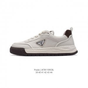 公司级 PRADA系列／Prada 普拉达男士皮鞋 厚底增高运动板鞋 小白鞋 PRADA.普拉达高端品牌休闲鞋 完美做工.演绎完美选择的你。 码数: 39 40