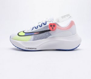 公司级Nk Zoom Fly 5 耐克超弹轻盈跑步鞋 #鞋款搭载 Flyknit 材料 打造出众弹性 易于穿脱 采用React技术 轻盈耐穿泡绵打造 铸就出众