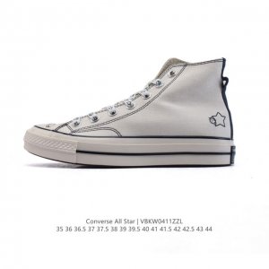 Converse 高帮男女士运动鞋 匡威全明星复古 休闲百搭板鞋 经典透气帆布面慢跑鞋。这个系列是匡威最古老的系列了。是匡威品牌公司1908年成立以来就有的了。