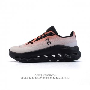 180 【真标】Loewe 罗意威 X On 昂跑全新合作系列运动鞋 时尚老爹鞋，品牌与瑞士高性能运动品牌On携手打造的此系列作品专为城市与户外生活而设，充分彰