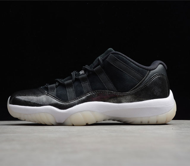 Air Jordan 11 Low Barons AJ11 低帮 大魔王同款 黑白 528895-010 这款以 Michael Jordan 棒球生涯为主题