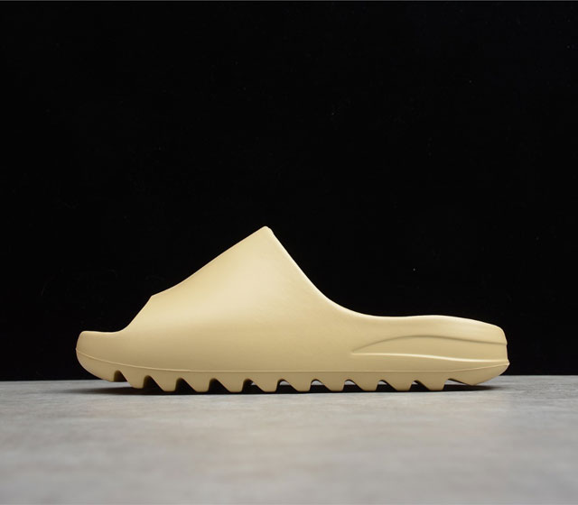 Yeezy Slide 椰子拖鞋 侃爷拖鞋 沙色 型号 FW6344 36 37 37.5 38 39 39.5 40 41 42 42.5 43 43.5