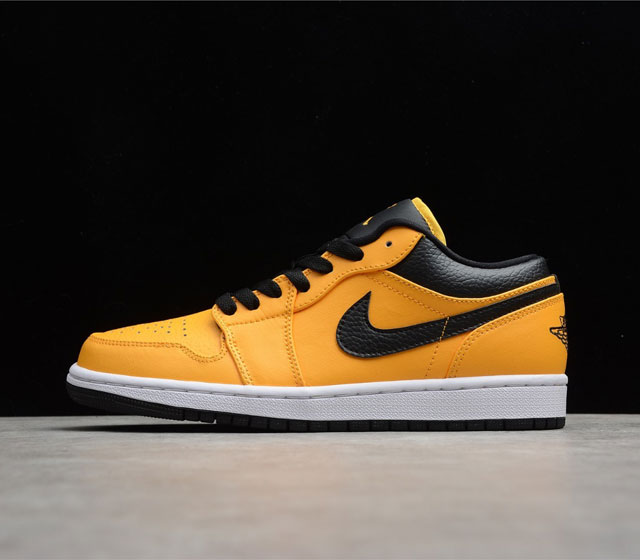 Air Jordan 1 Low University Gold AJ1 低帮 黑黄 货号 553558-700 整双鞋以黄色为主调 侧身Swoosh等细节采