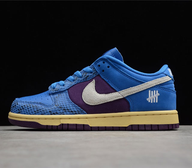 UNDEFEATED x NK Dunk Low 蛇纹 蓝紫 货号 DH6508-400 整双鞋采用蓝 紫双色打造 鞋身由蛇纹皮革搭配皮革共同构建 视觉效果十