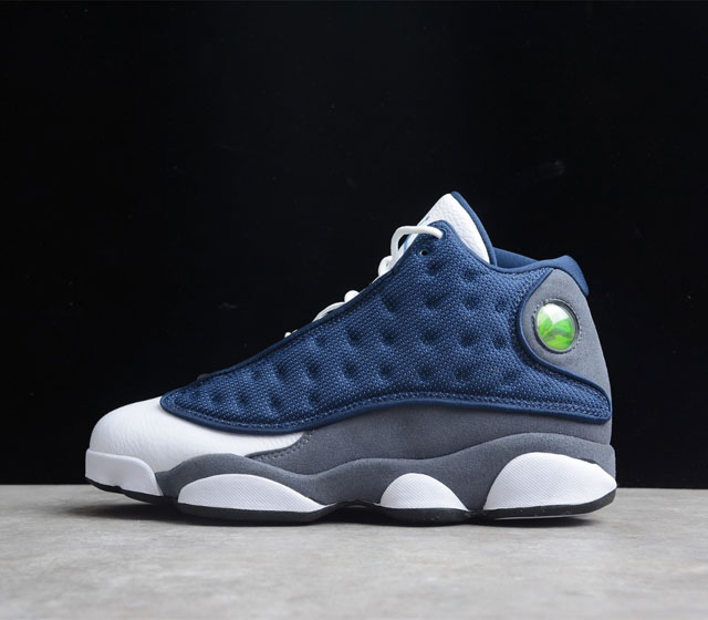 GZ版本 Air Jordan 13 Flint 海军蓝白 货号 414571-404 经典的海军蓝 深灰和白色搭配 打破了黑白红的传统 在元年配色中显得格外