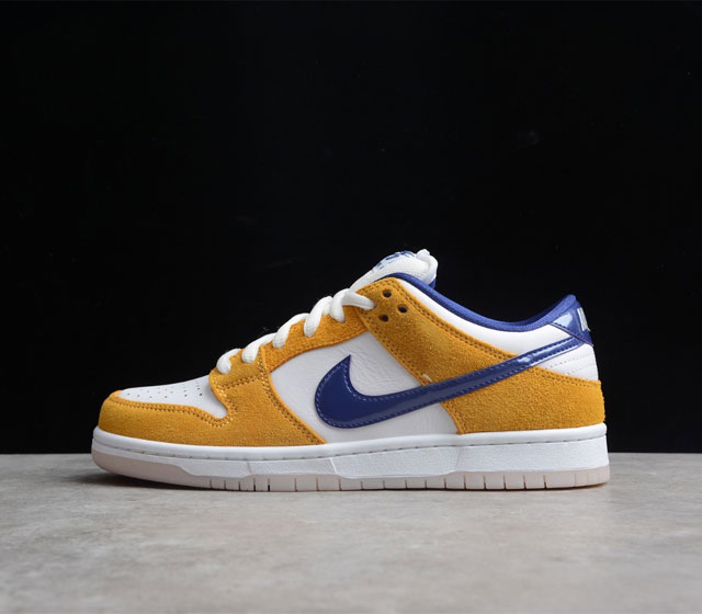 M版本 NK SB Dunk Low Laser Orange 湖人紫金 滑板鞋 货号 BQ6817-800 紫金作为湖人球队主色鲜明而为人熟知 融入白色的鞋