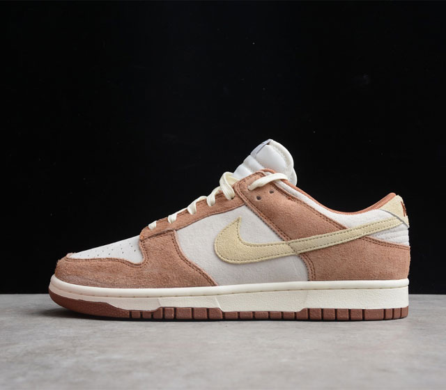 M版本 Dunk Low PRM Medium Curry 摩卡奶茶 货号 DD1390-100 纯白底色搭配棕色点缀 鞋面 Swoosh 及外底采用不同深浅