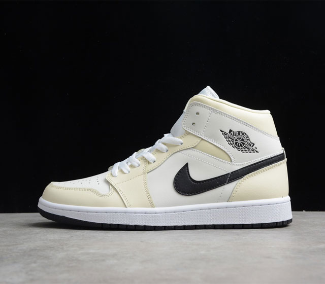 GZ版本 Air Jordan 1 Mid AJ1 中帮 奶椰 奶油 文化篮球鞋 BQ6472-121 采用原装头层皮 用料扎实 精雕细琢鞋型极致还原 飞翼3