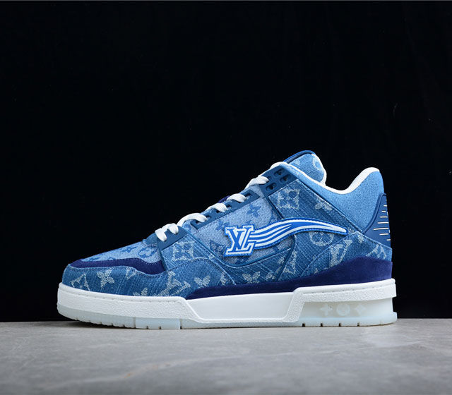 2021ss早春新款 LV Trainer 最新配色运动鞋20 原购购入历时近两个月开发打造 配色超好看 完美楦型 调试了两个月 鞋面独家订制压纹粒面小牛皮