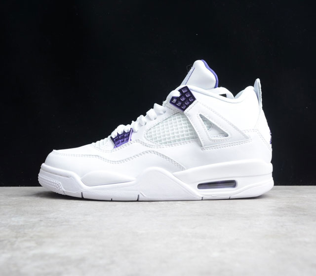 Air Jordan 4 Court Purple AJ4 白紫 货号 CT8527-115 纯白色优质皮革打造的鞋身 辅以紫色细节点缀 既拥有着