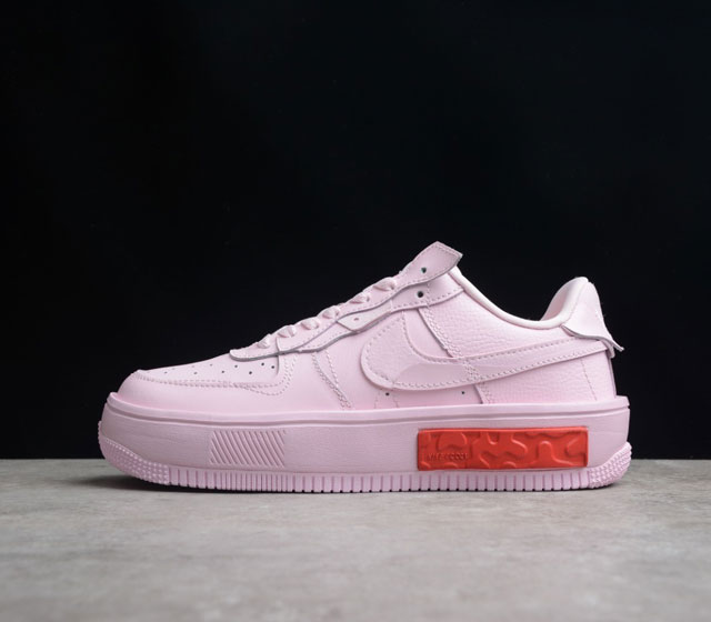 NIKE Air Force 1 Fontanka 全新时尚风 空军一号低帮休闲板鞋 货号 DA7024-600 #鞋款设计灵感源自后苏联时期俄罗斯的理念和艺