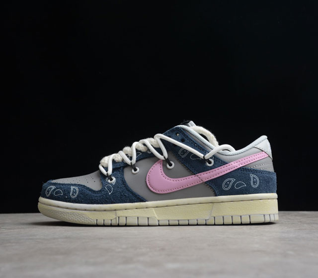 Nike Dunk Low Retro 低帮 解构 vibe做旧风 腰果花 板 鞋 男女款 蓝粉 货号 DH7913-001 该定制版球鞋选用原鞋款为Nike