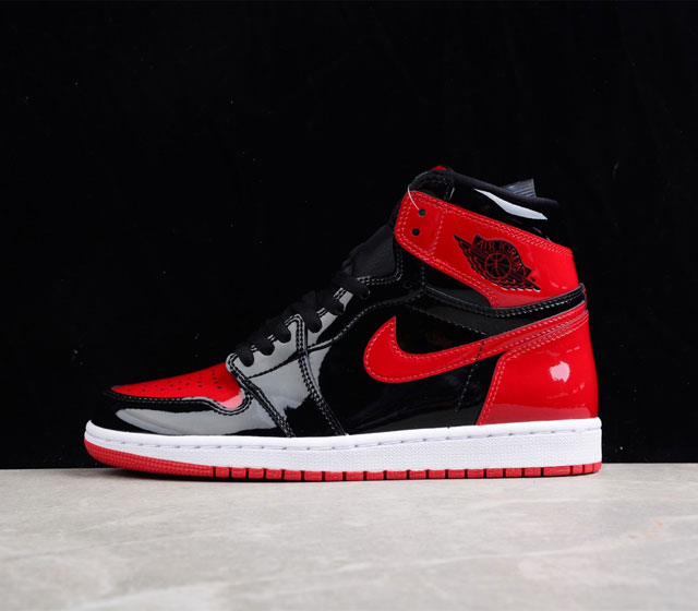 Air Jordan 1 High OG Bred Patent 镜面黑红禁穿 555088-063 ir Jordan 1 High OG Bred Pat