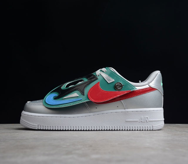 Nike Air Force 1 Low Lucha Libre 自由式摔角 可拆卸魔术贴低帮休闲板鞋 金属银 货号 DM6177-095 此次 Nike 将