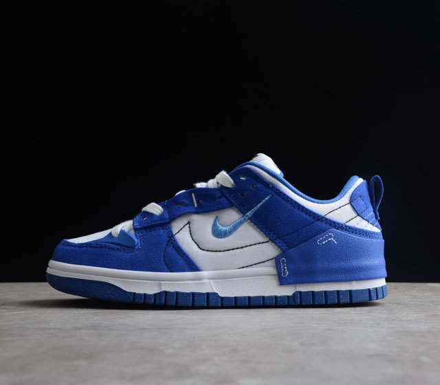 Nike Dunk Low Disrupt 2 Malachite 蓝白 内侧的 Nike Swoosh 采用缝线勾勒出轮廓 最亮眼的设计莫过于外侧的小型 S