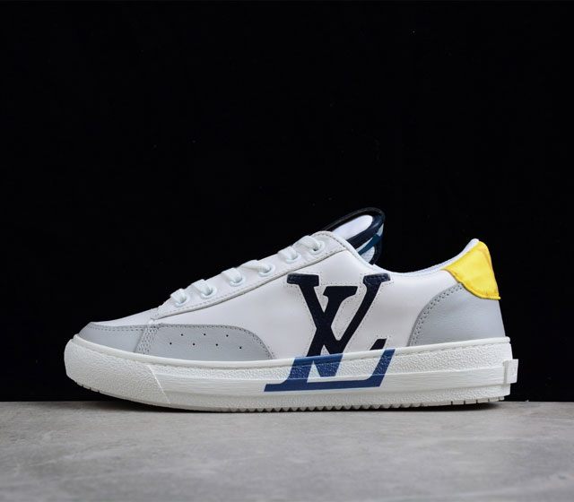 2021ss早春新款 LV Trainer 最新配色运动鞋 原购购入历时近两个月开发打造 配色超好看 完美楦型 调试了两个月 鞋面独家订制压纹粒面小牛皮 大底