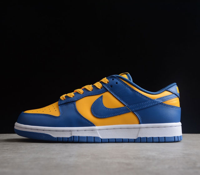 NIKE DUNK SB LOW PRO SB 扣篮系列低帮休闲运动滑板鞋 NIKE Dunk 的本意其实是一对贴地性良好的板鞋 在设计方面Dunk是以Air