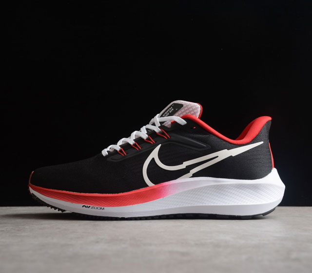 Nike Zoom Pegasus 39 代超级飞马涡轮增压马拉松登月39代休闲运动慢跑 原档案数据开发纸版楦型 内里嵌入定型海绵 中底搭载前Zoom+全掌R