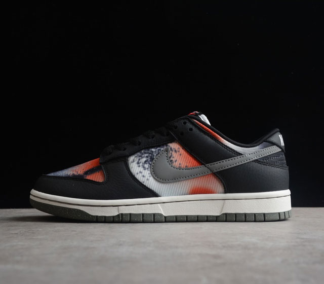 耐克 Nike SB Zoom Dunk Low 板鞋 系列经典百搭休闲运动板鞋加厚鞋舌的填充 使舒适性大大提升 同时也更方便穿脱中底部分则加入了脚感柔软舒适