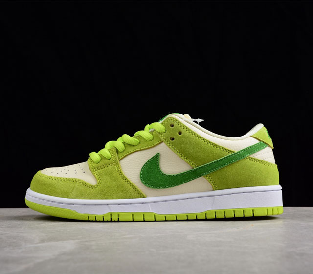 NIKE SB DUNK Low Green Apple 白绿 青苹果复古休闲板鞋 货号 DM0807-300 尺码 36 36.5 37.5 38