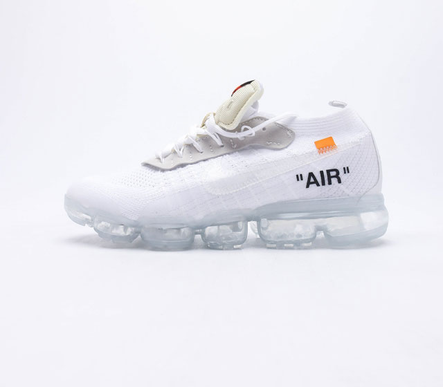 Nike Air VaporMax 2021 FK 全掌缓震气垫跑鞋时尚运动鞋 采用弹力十足的 Flyknit 材料 轻盈透气 易于穿搭 搭配柔软鞋口 勾勒脚