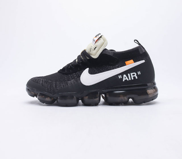 Nike Air VaporMax 2021 FK 全掌缓震气垫跑鞋时尚运动鞋 采用弹力十足的 Flyknit 材料 轻盈透气 易于穿搭 搭配柔软鞋口 勾勒脚