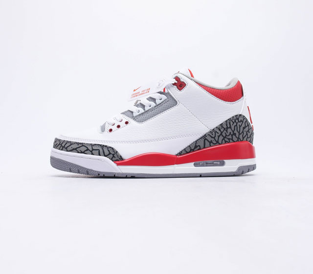 Nike Air Jordan 3 Retro 复刻男女子运动鞋 作为 AJ 系列中广受认可的运动鞋之一 搭载与 1988 元年款类似的轻盈可视缓震配置 经典细