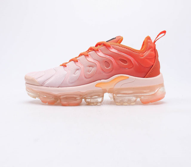 经典配色 全新耐克Nike Air Vapormax Plus 蒸汽大气垫百搭休闲运动慢跑鞋 耐克 原档案Flyknit鞋面 新全掌气垫管道缓震大底 尺码 见