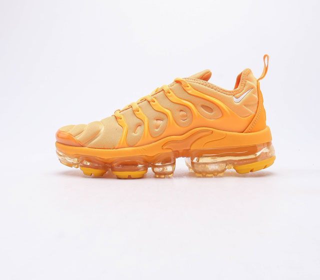 经典配色 全新耐克Nike Air Vapormax Plus 蒸汽大气垫百搭休闲运动慢跑鞋 耐克 原档案Flyknit鞋面 新全掌气垫管道缓震大底 尺码 见