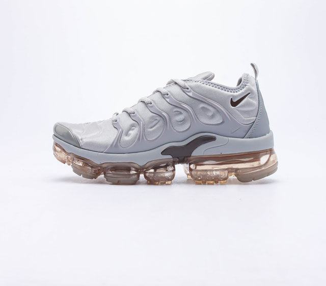 真气垫经典配色 全新耐克Nike Air Vapormax Plus 蒸汽大气垫百搭休闲运动时尚慢跑鞋潮 耐克 原档案Flyknit鞋面 新全掌气垫管道缓震大