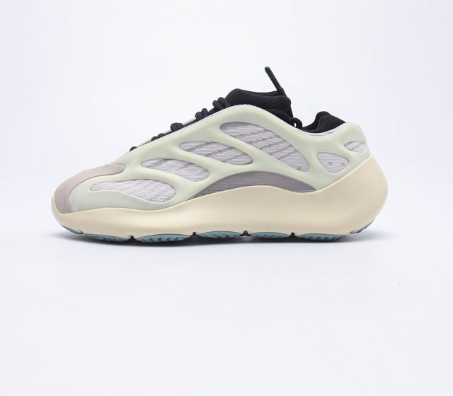 真爆Adidas 阿迪达斯 Yeezy 700V3 侃爷椰子鞋面异型复古老爹鞋 新配色 首轮出货 原装BOUNCE 聚氨酯包裹 EVA 发泡材质中底打造 正确