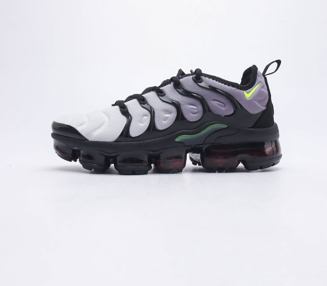 经典配色 全新耐克Nike Air Vapormax Plus 蒸汽大气垫百搭休闲运动时尚慢跑鞋潮男鞋 耐克 原档案Flyknit鞋面 新全掌气垫管道缓震大底