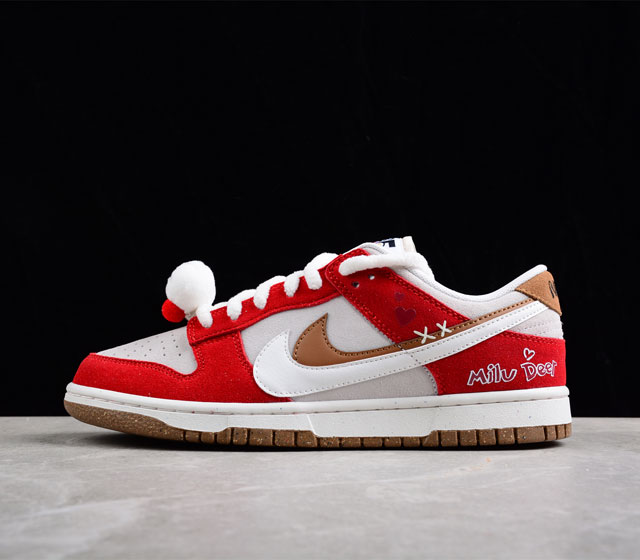 Nk SB Dunk Low 85 圣诞节限定 SB低帮运动休闲板鞋 DO9457 112 尺码 36 36.5 37.5 38 38.5 39 40 40.