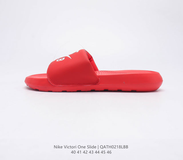 耐克 Nike VICTORI ONE SLIDE 耐克 夏季时尚舒适 高品质 一字拖鞋沙滩鞋拖鞋 采用全新柔软泡棉 响应灵敏 轻盈非凡 打造休闲舒适的穿着体验