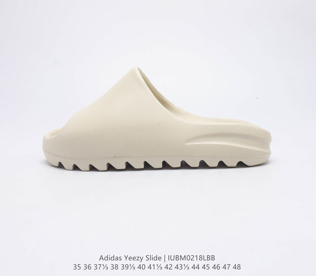 阿迪达斯 Adidas YEEZY SLIDE 经典运动拖鞋时尚厚底增高男女一字拖鞋 YEEZY SLIDE椰子拖鞋的外观十分吸引人 融合了舒适与时尚的 素 延