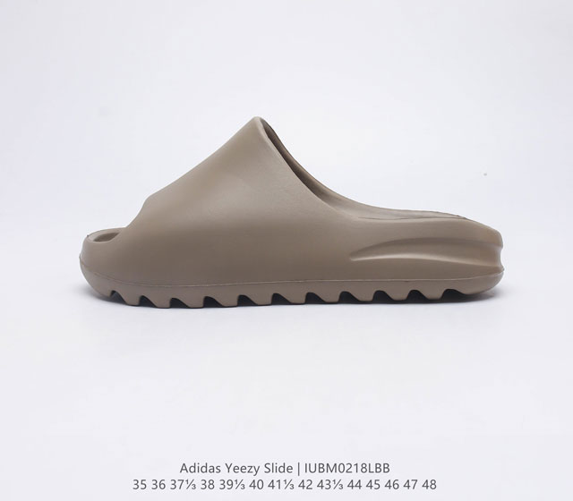 阿迪达斯 Adidas YEEZY SLIDE 经典运动拖鞋时尚厚底增高男女一字拖鞋 YEEZY SLIDE椰子拖鞋的外观十分吸引人 融合了舒适与时尚的 素 延