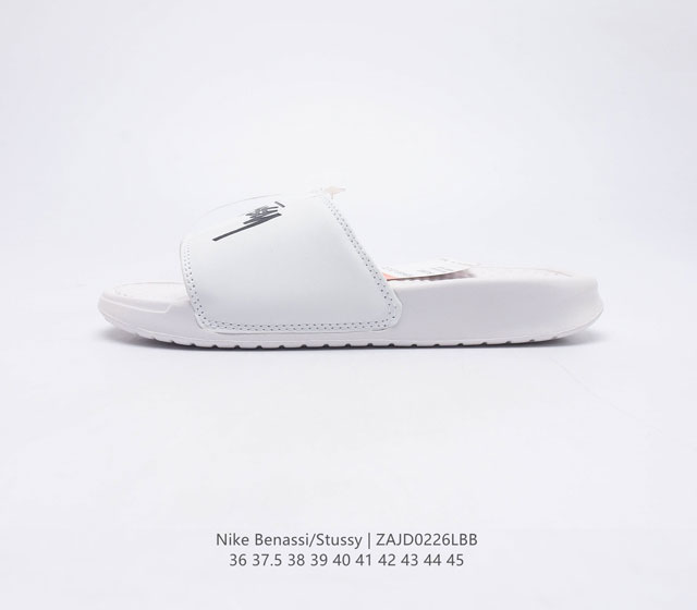 斯图西联名款Stussy x Nike Benassi 拖鞋 一字拖男女凉拖鞋沙滩鞋 一直广受青睐的Nike S编码 ZAJD0226LBB