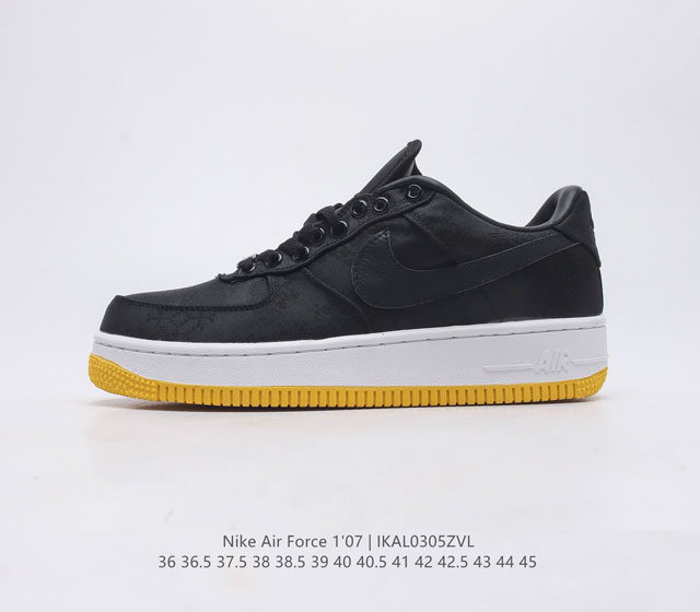 耐克 Nike Air Force 1 07 空军一号低帮百搭休闲运动板鞋 柔软 弹性十足的缓震性能和出色的中底设计 横跨复古与现代的外型结合 造就出风靡全球