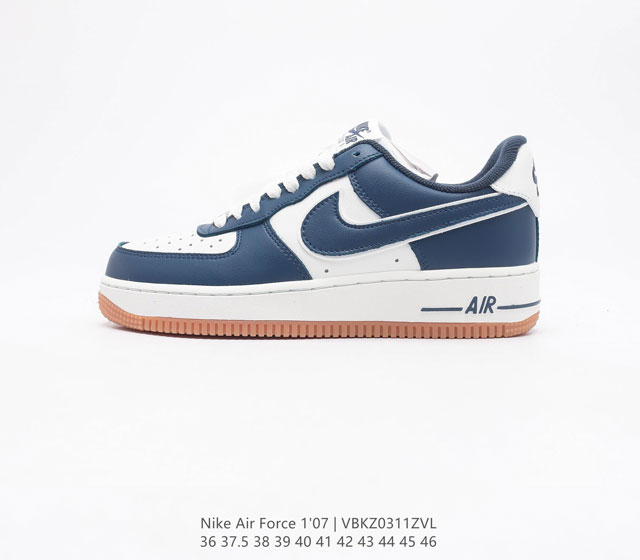 头层皮 耐克 Nike Air Force 1 07空军一号经典篮球鞋休闲运动鞋 穿上 Air Force 1 07 运动鞋革新经典篮球鞋 助你踢踩跳跺 滑步