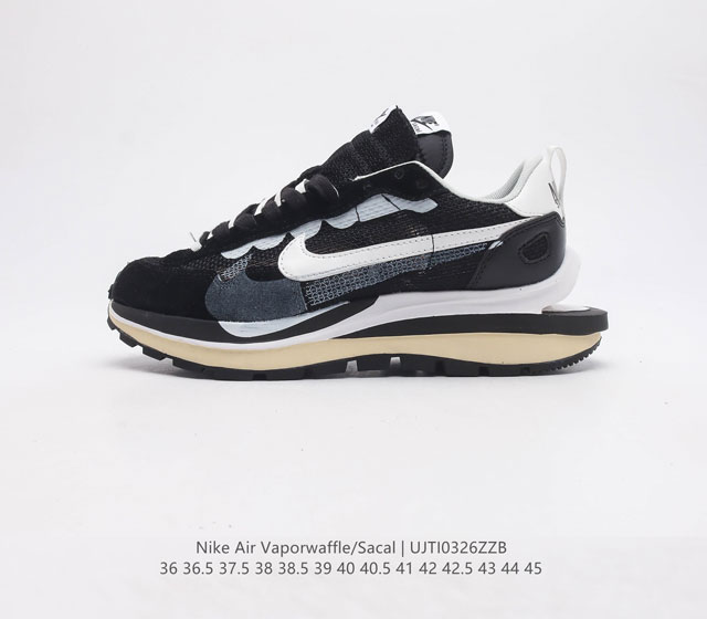 Sacai X NIKe vaporWaffle 华夫三代3.0走秀重磅联名 鞋款由Pegasus与VaporFly两款鞋型的设计元素共同构建 鞋身材质由翻毛